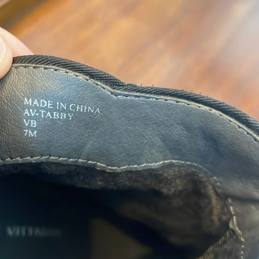 Adrienne Vittadini preowned leather
